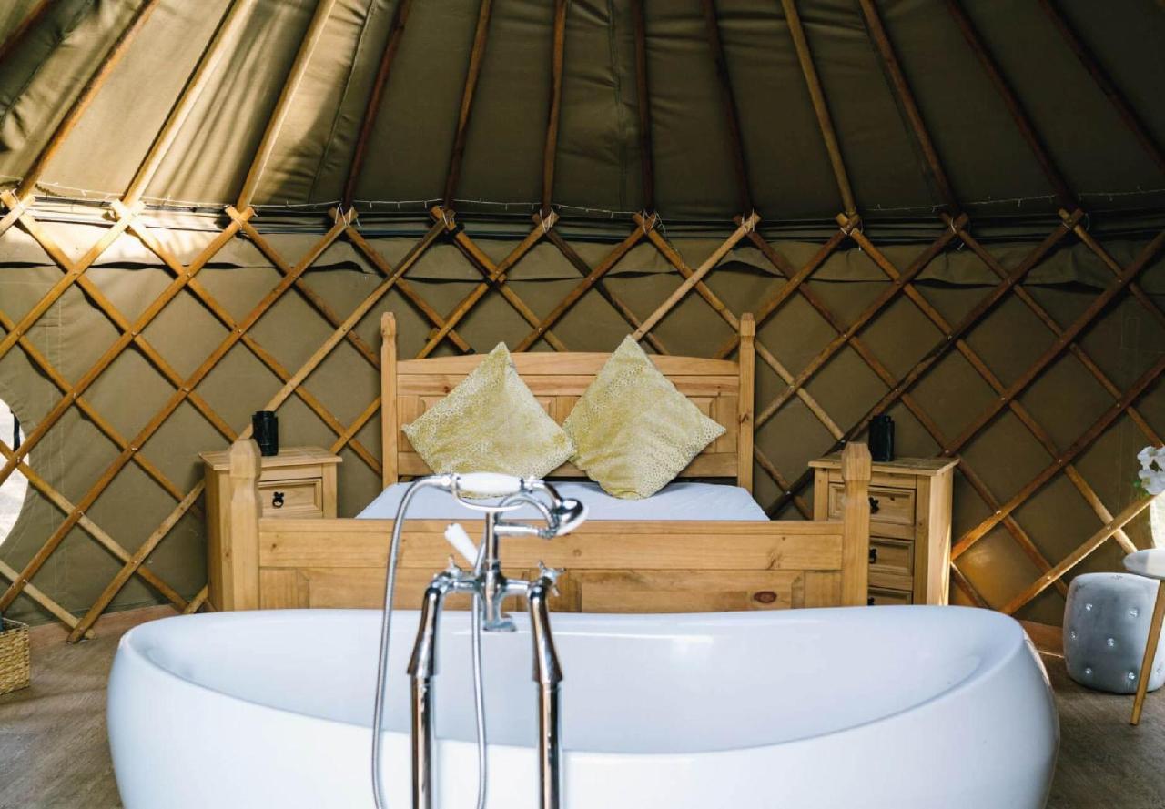 Hotel Camp Katur Glamping à Carthorpe Extérieur photo